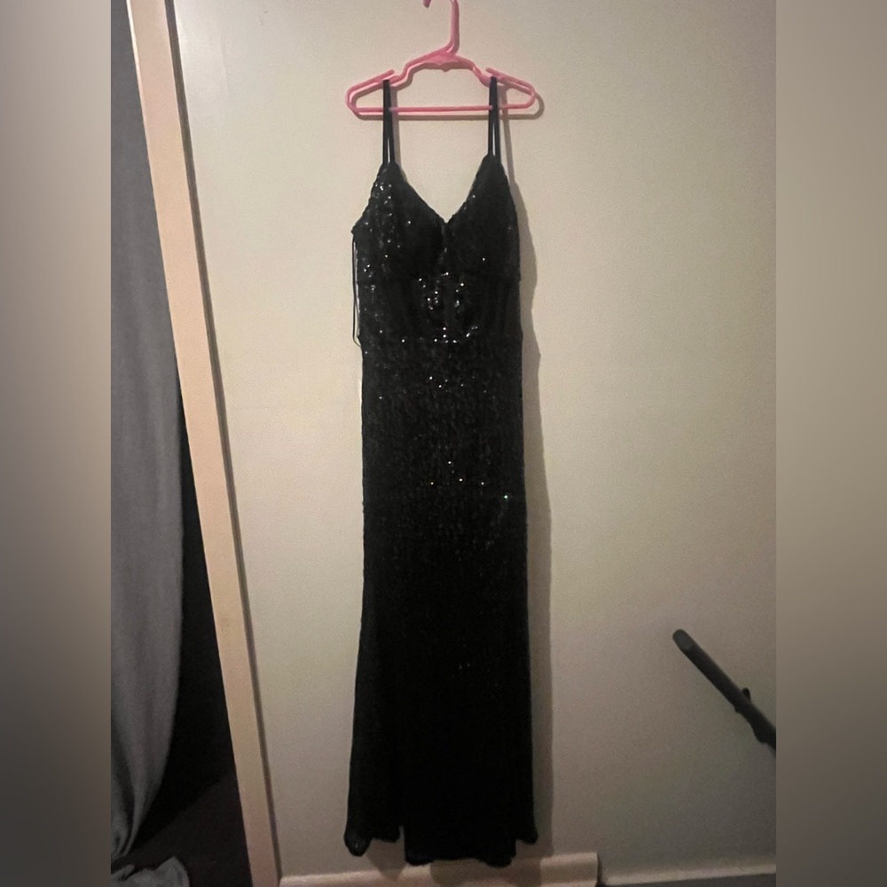 Black prom dress